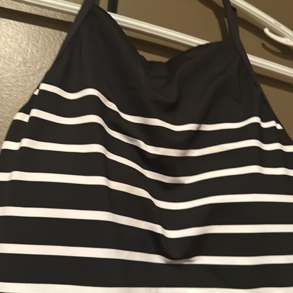 Lauren Ralph Lauren Halter Top Striped Swimsuit Size 6 NWT - Picture 4 of 10